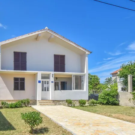 House Marko Holiday home Nevidane