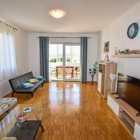 House Marko * Nevidane